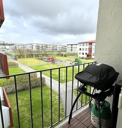 Cozy Icelandic Apartment Reykjavik Exterior photo